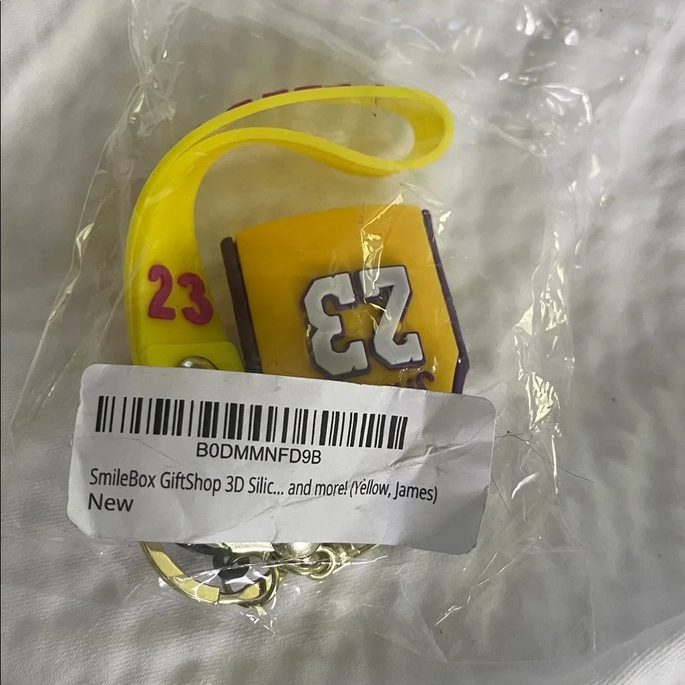 Lakers I love James LeBron Keychain with Basketball Charm new